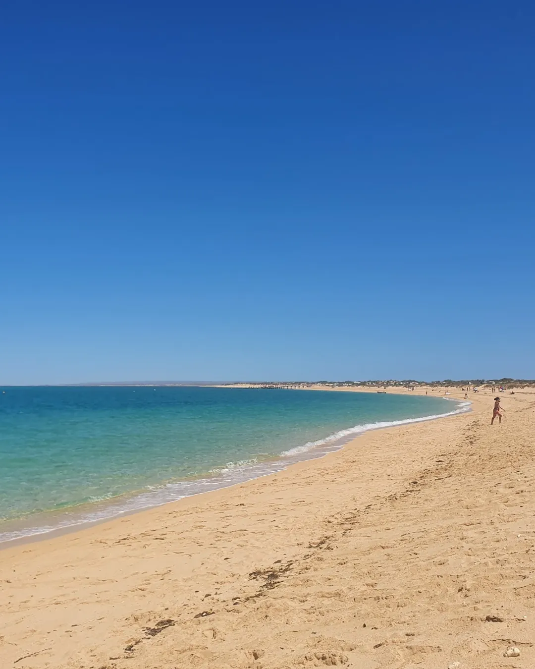 Bundegi Beach