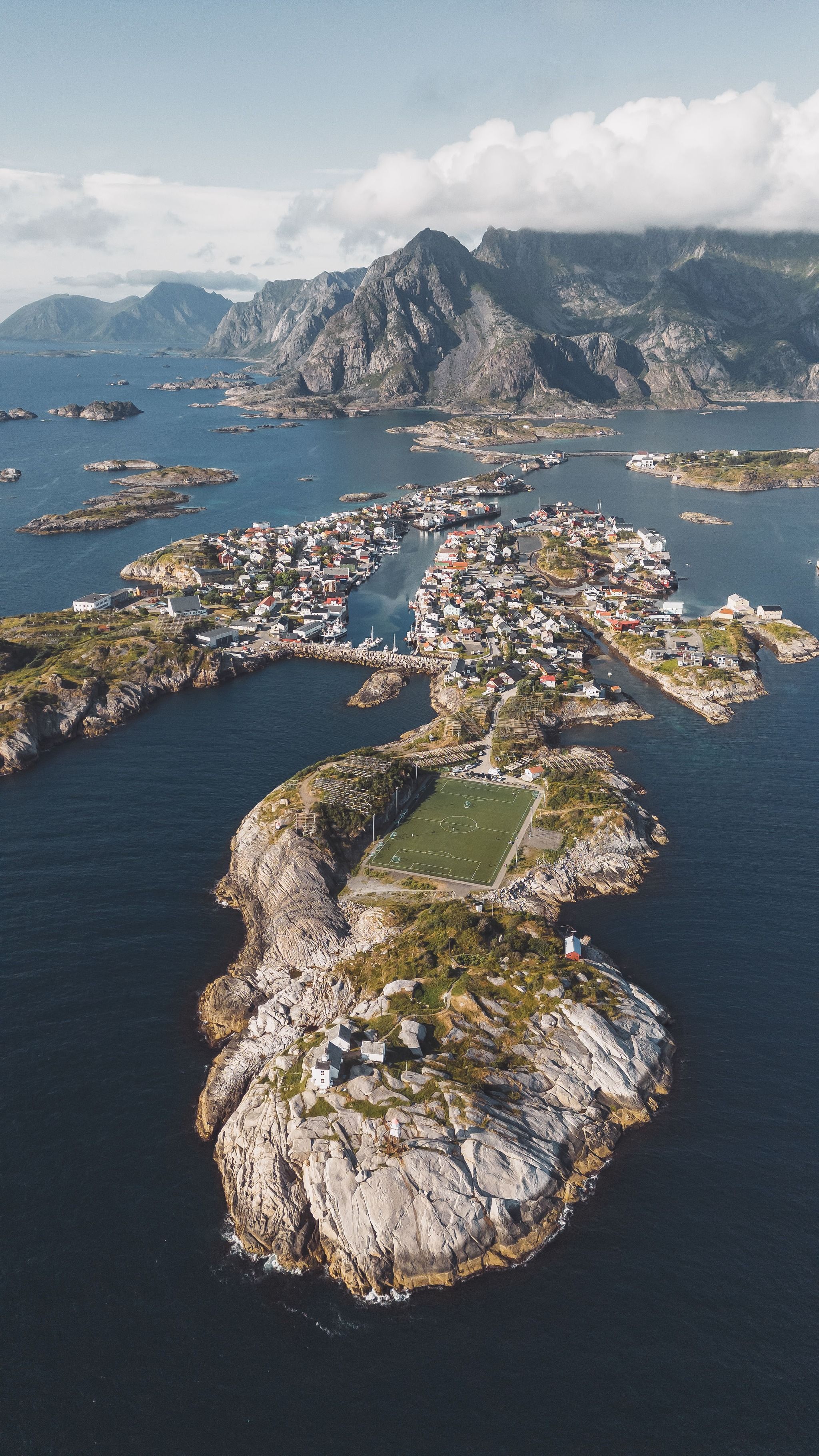 Henningsvær