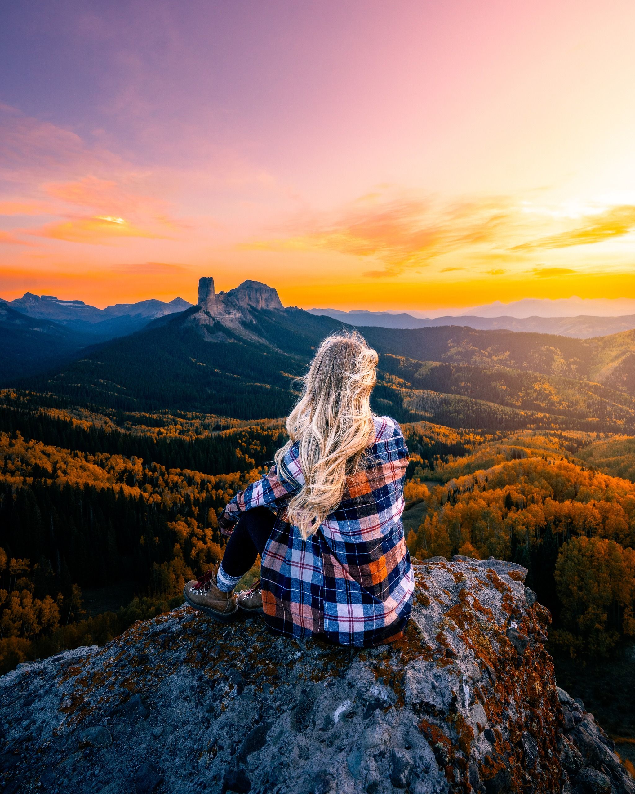 Courthouse Rock Overlook via Owl Creek