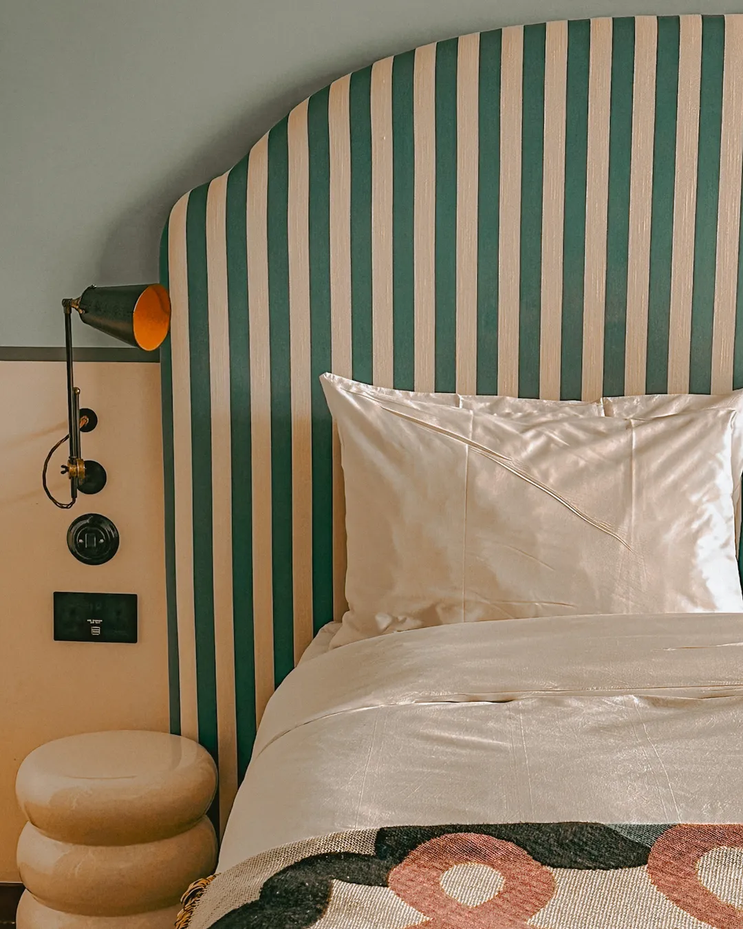 room2 Chiswick hometel