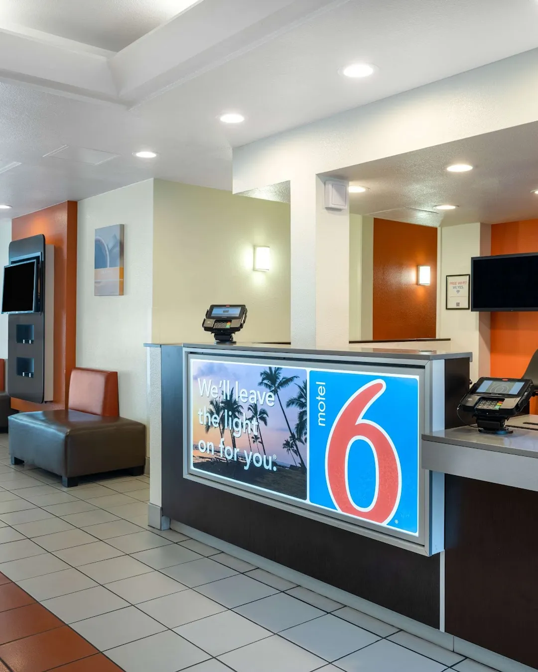 Motel 6 San Diego, CA - Downtown