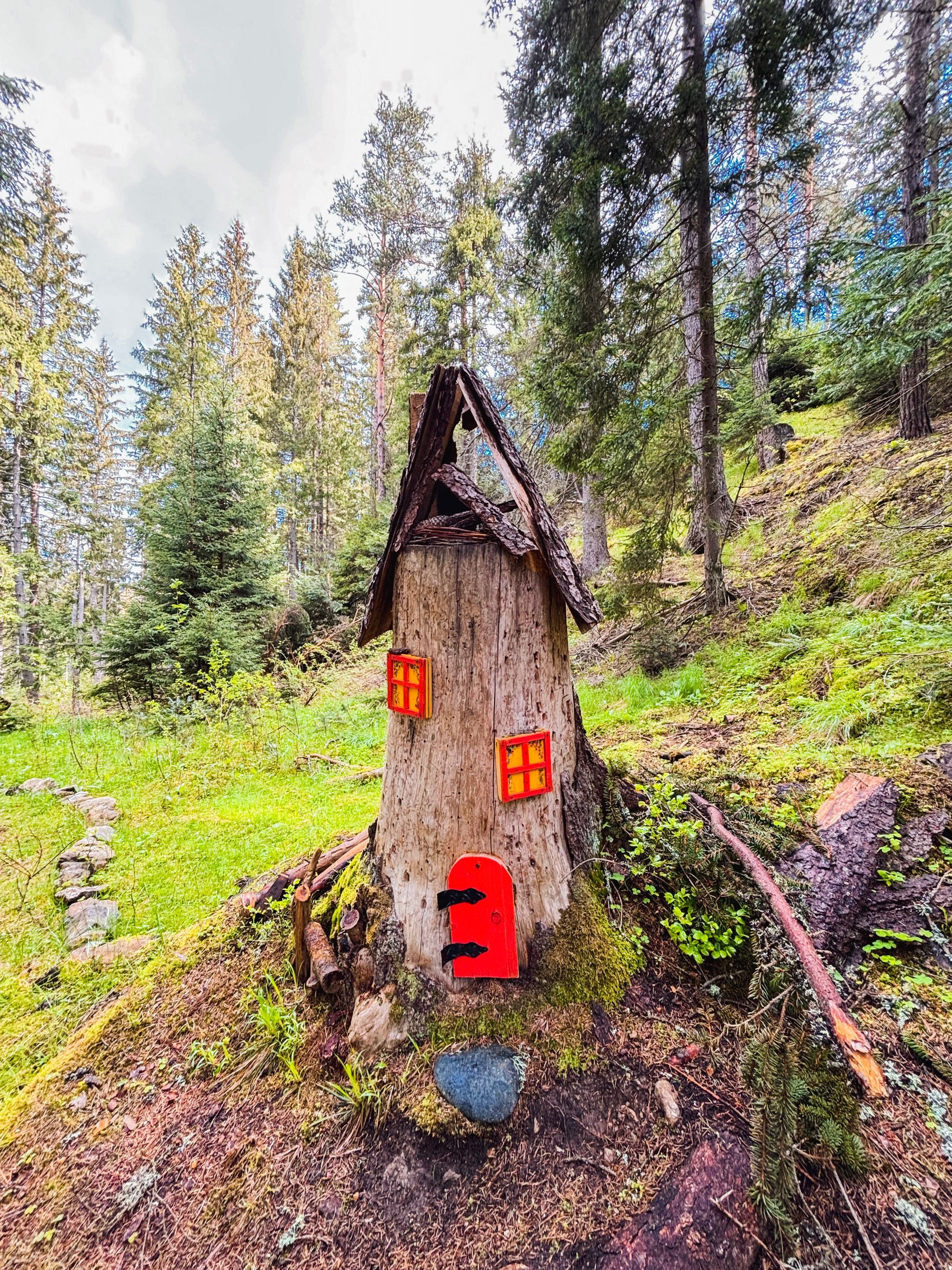 Zornitsa Eco Trail, Village of Madzhare
