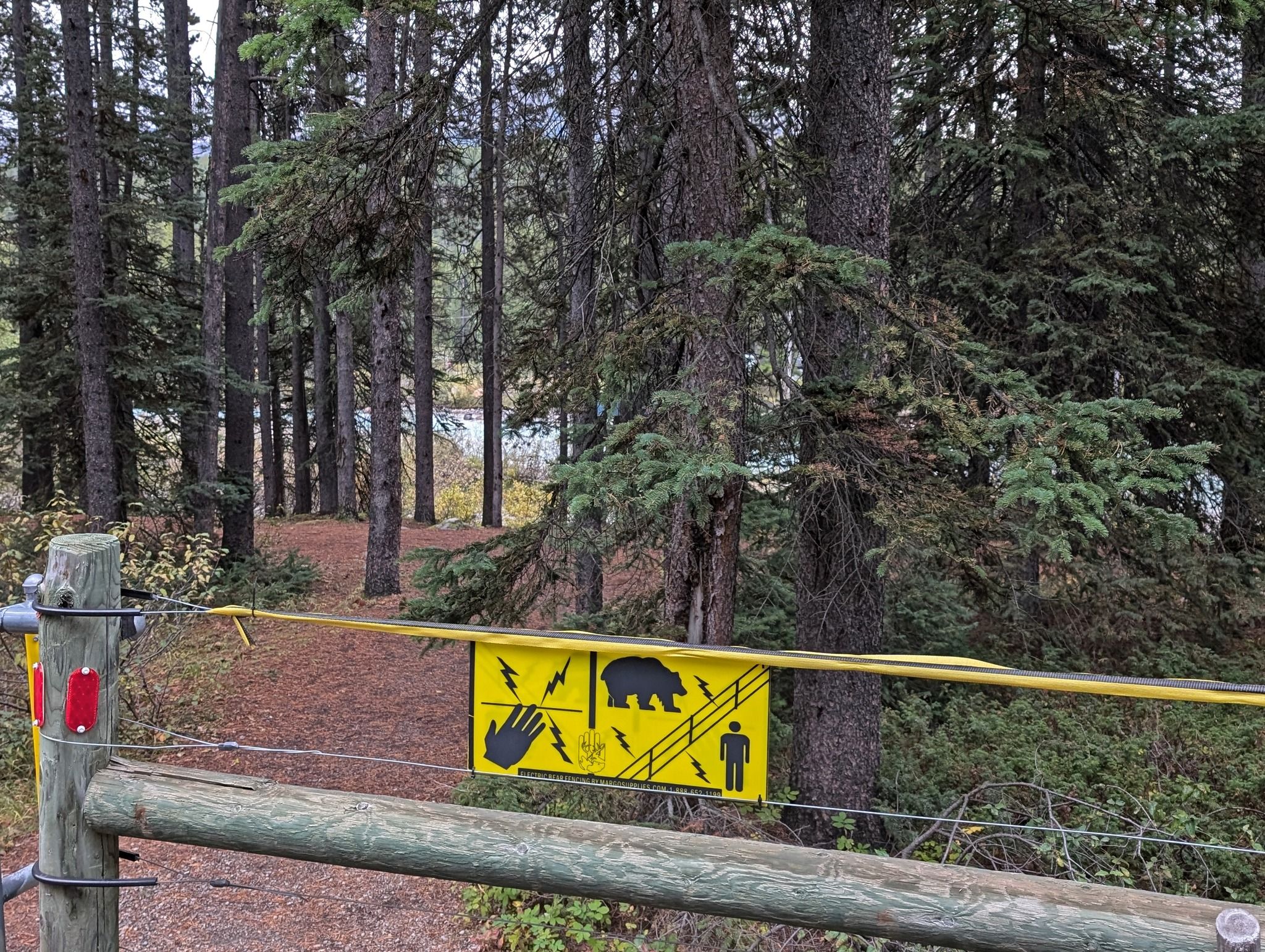 Lake Louise Soft-Sided Trailer/Tent Campground - Vancouver to the Rockies,  Canada - Rexby