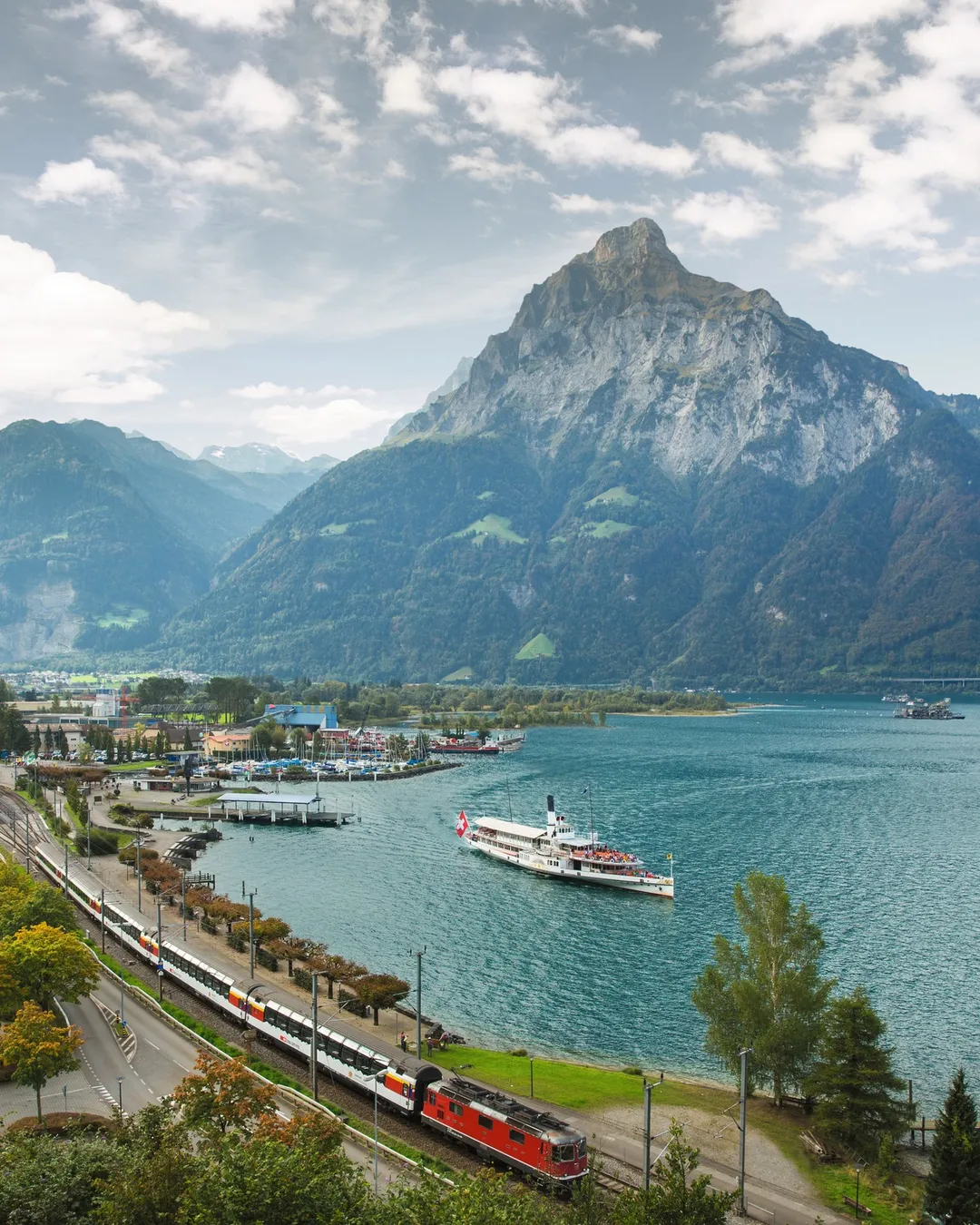 Gotthard Panorama Express