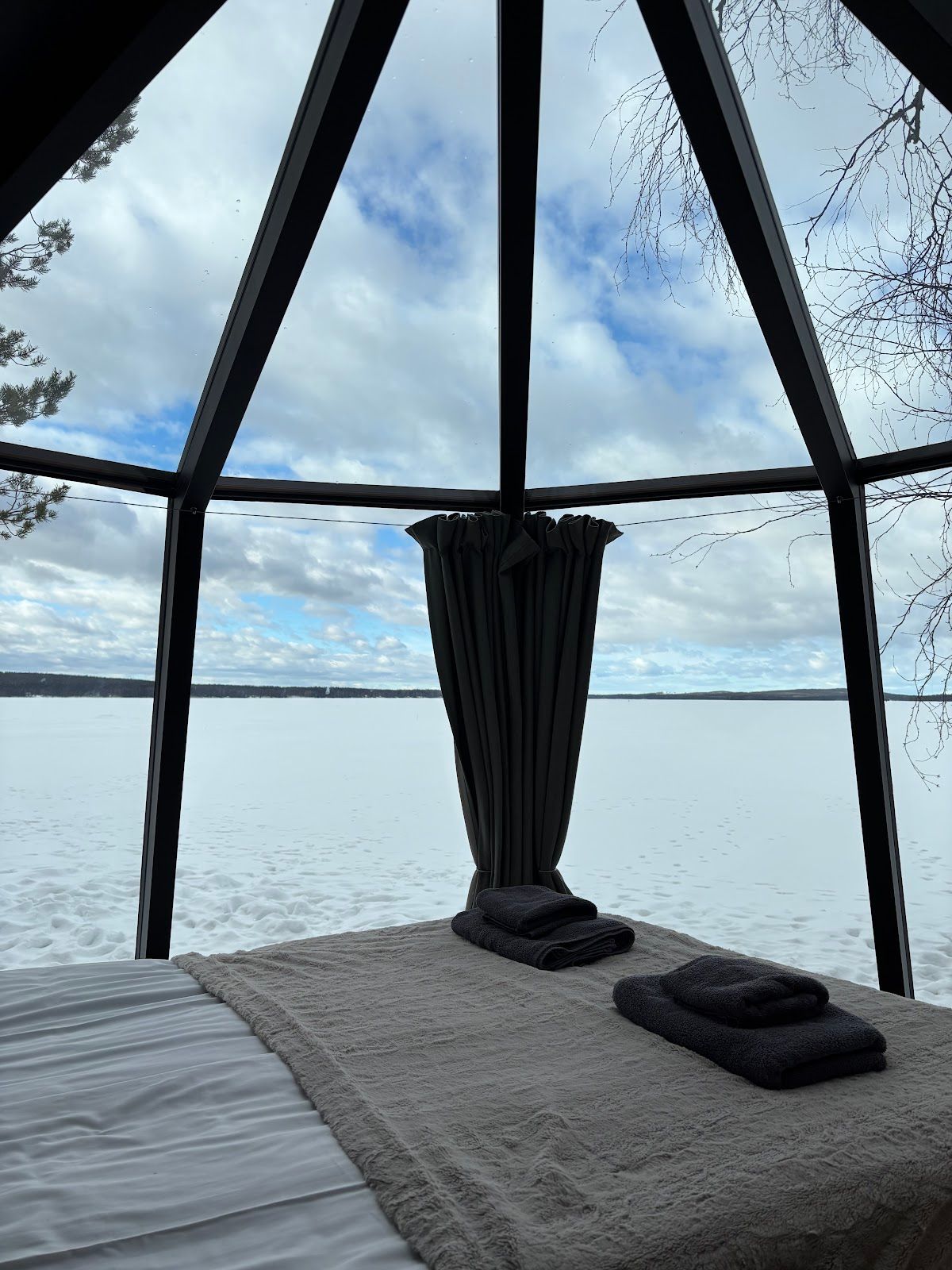 LakeLodge Kiehinen & Igloos