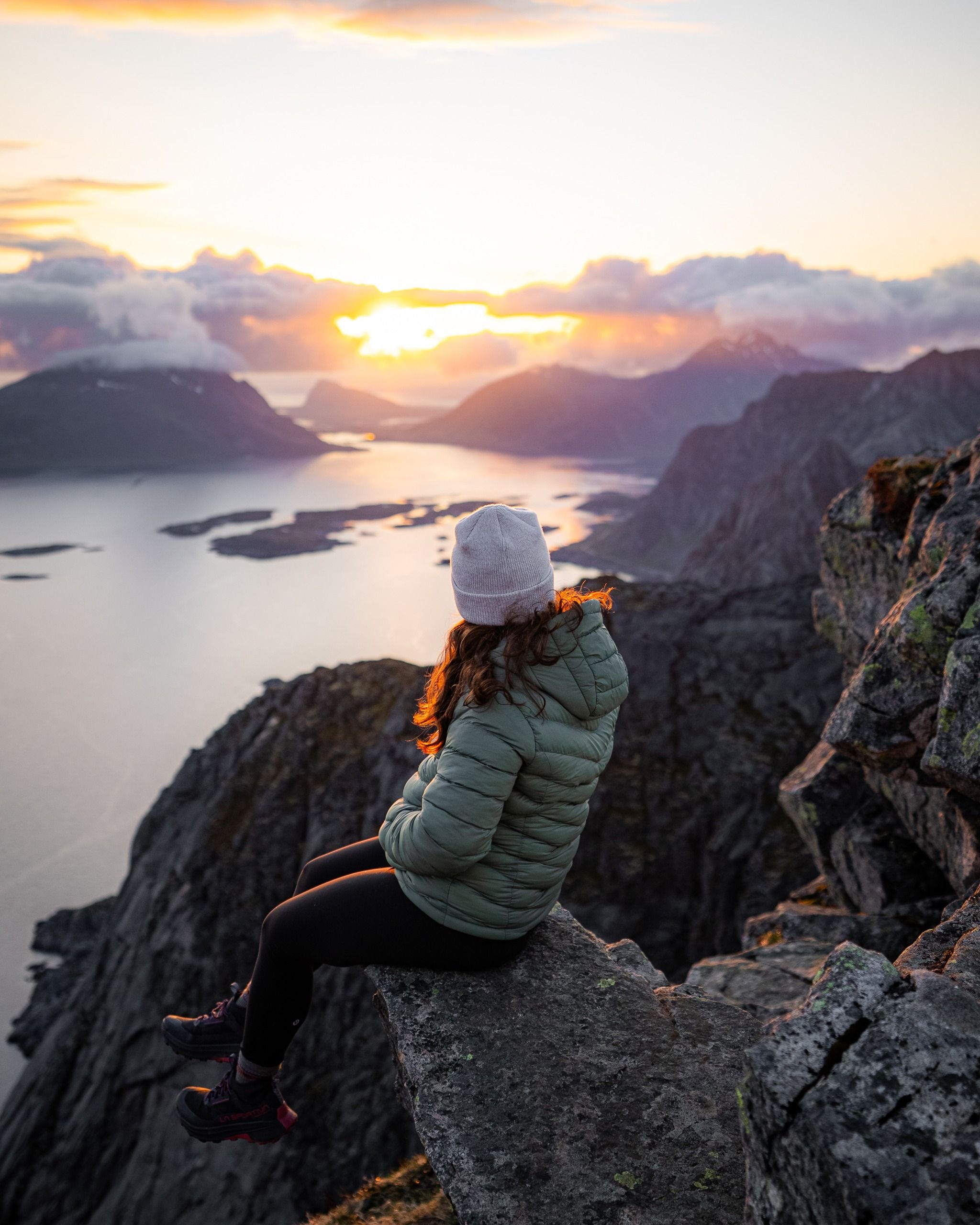 Festvågtind Hike