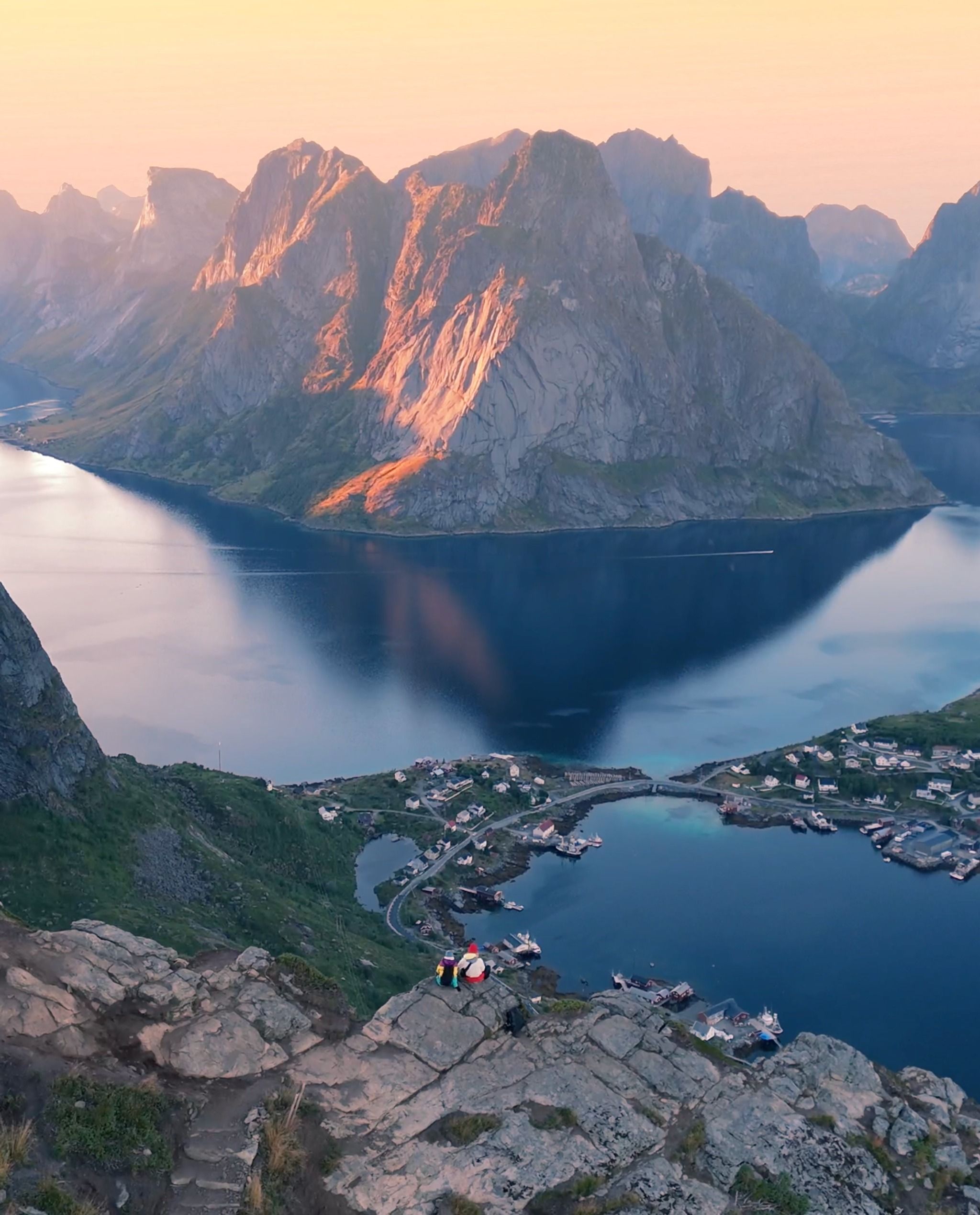 Reinebringen trail start