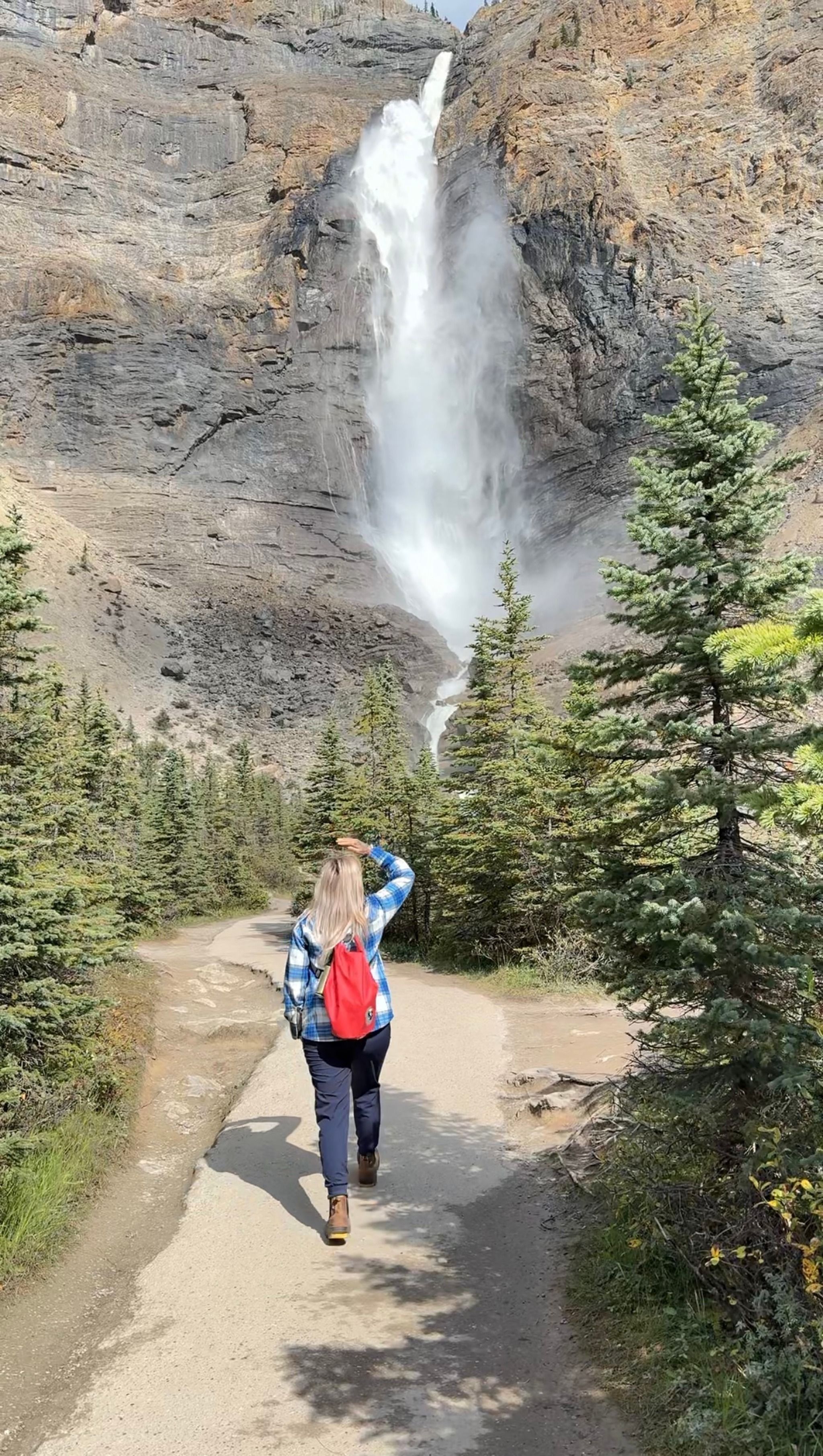 Takakkaw Falls