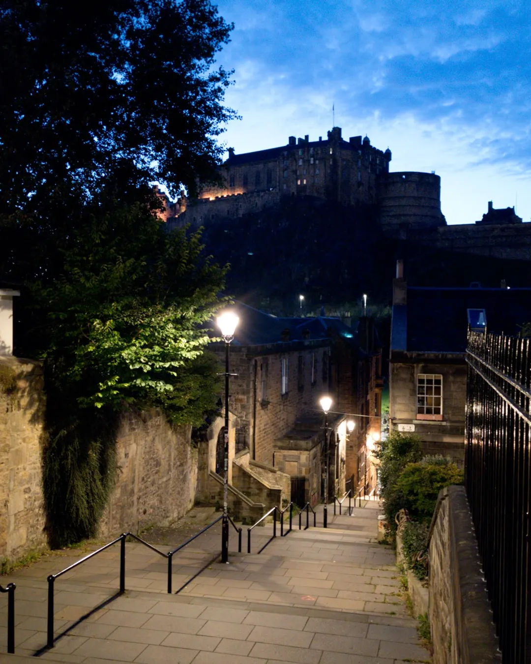 The Vennel Viewpoint Edinburgh Castle