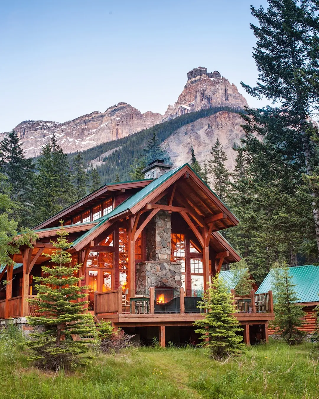 Cathedral Mountain Lodge