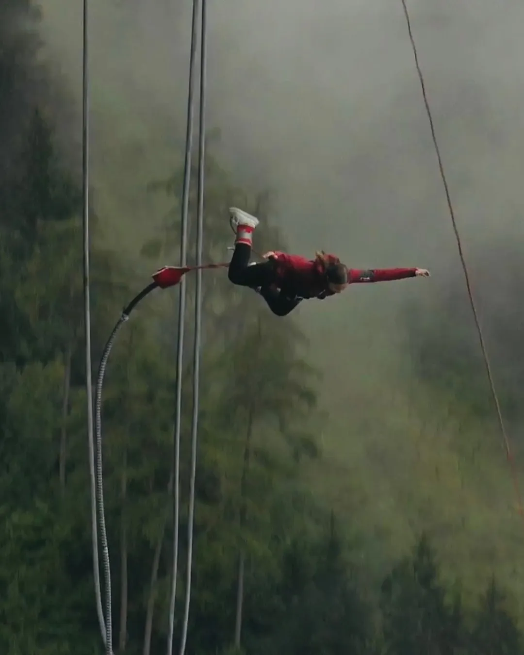 192m Europabrücke Bungy by Rupert Hirner