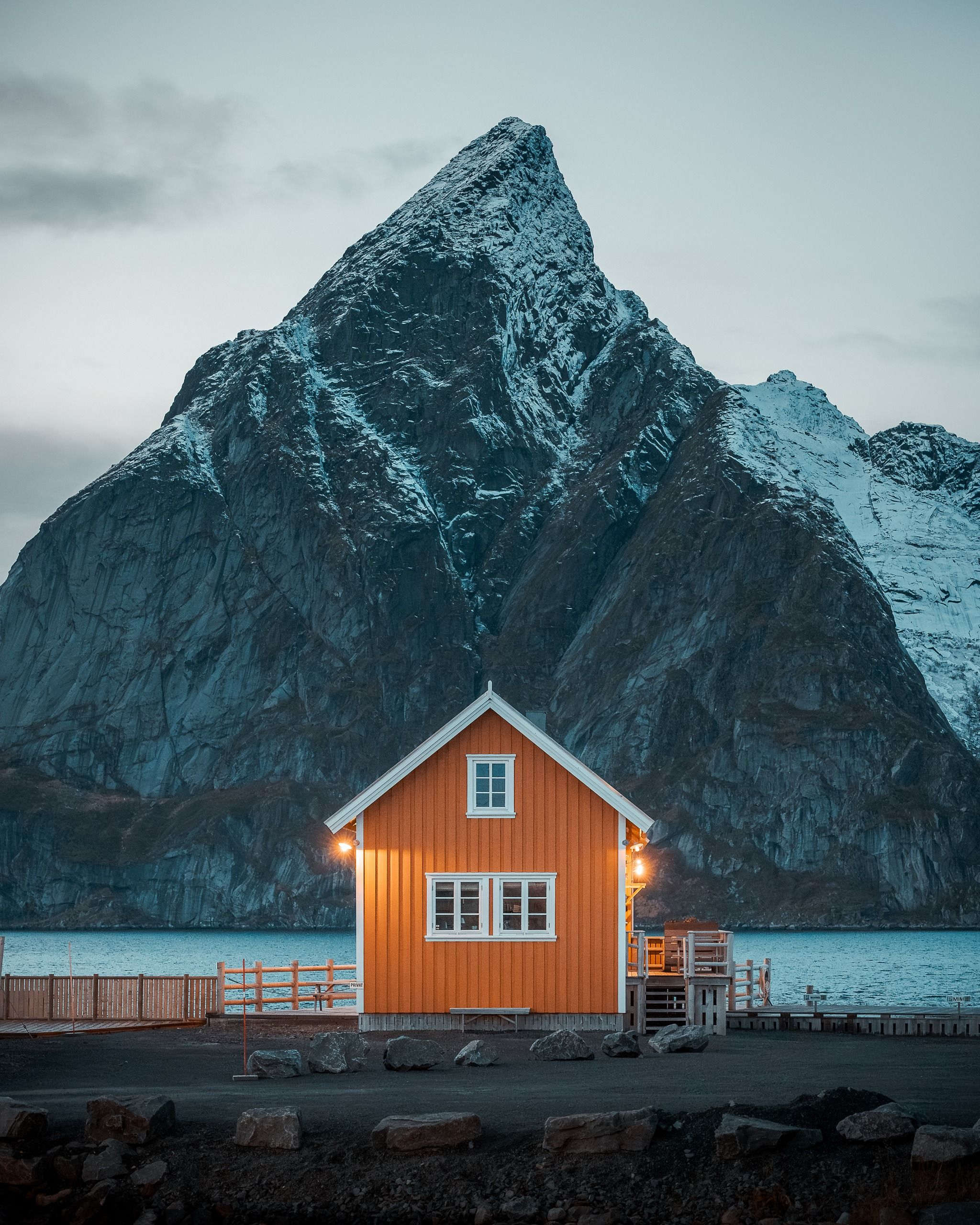 Olstind in Sakrisøy