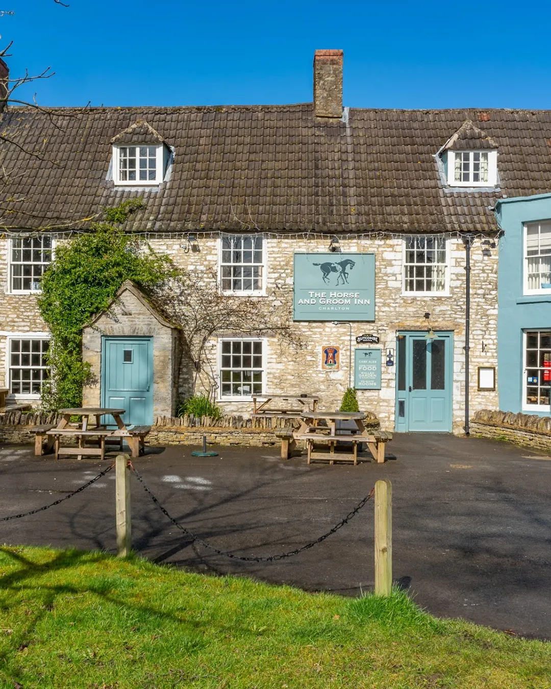 The Horse & Groom, Charlton