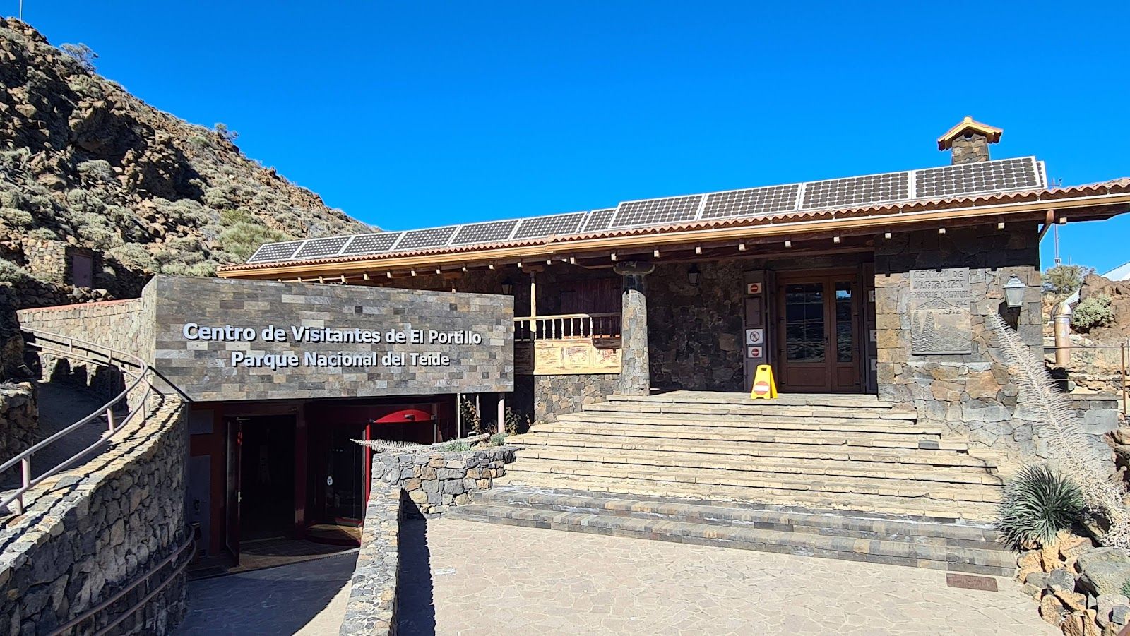 El Portillo Visitor Center