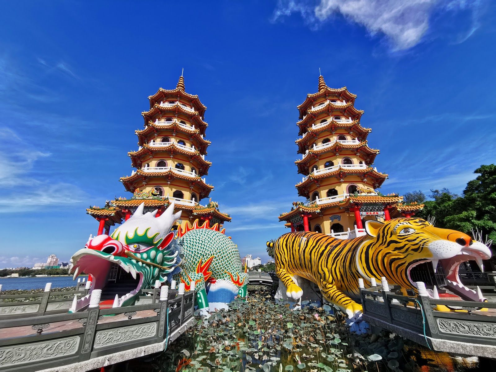 dragon and tiger pagodas