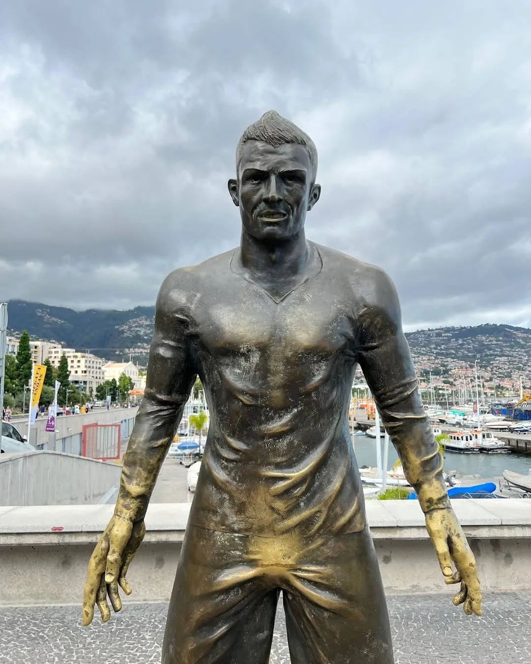 Estátua de Cristiano Ronaldo