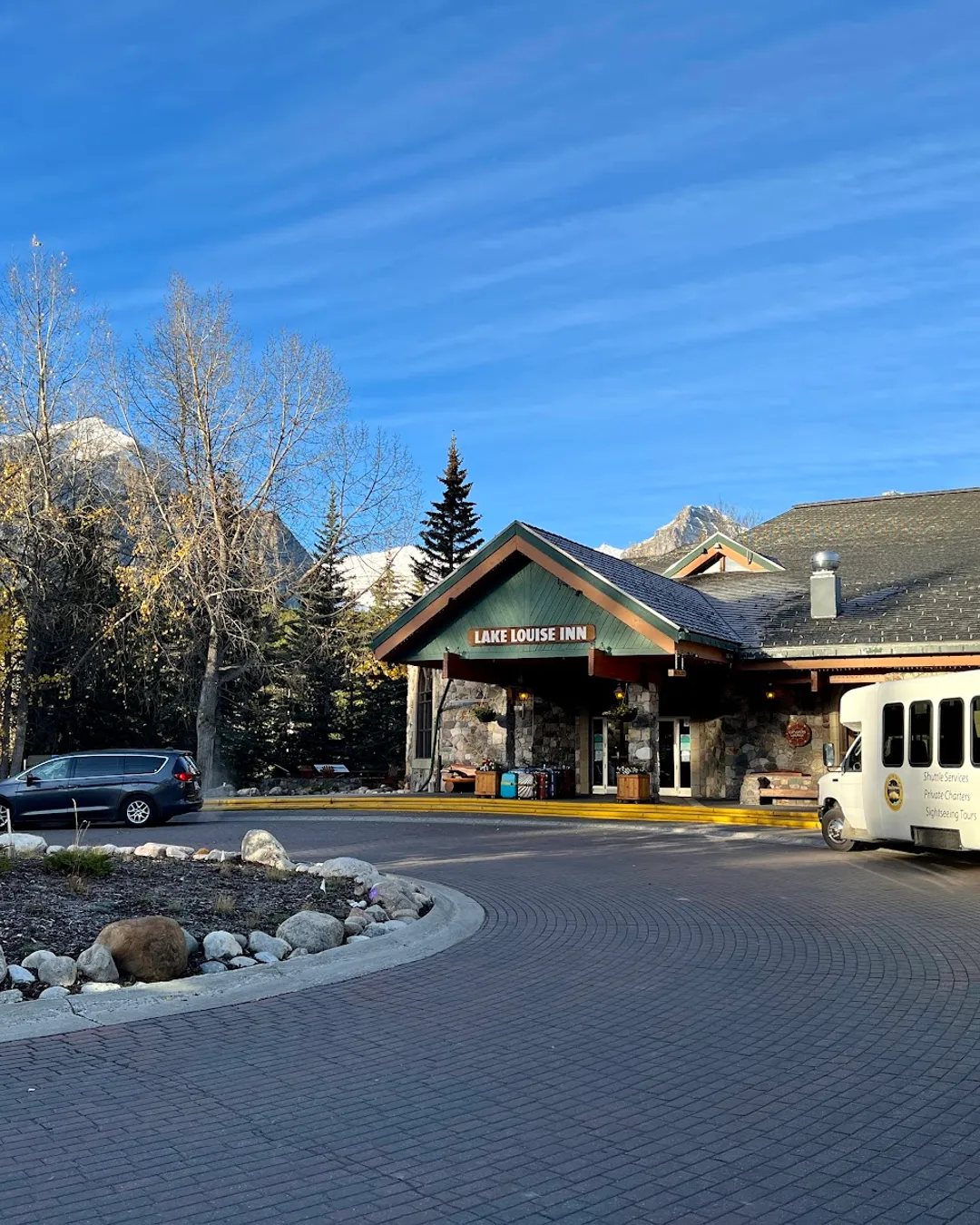 Lake Louise Inn