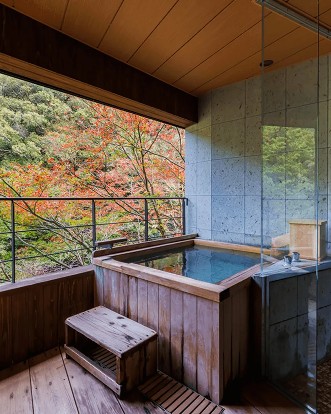 Inunakiyama Onsen Fudouguchikan