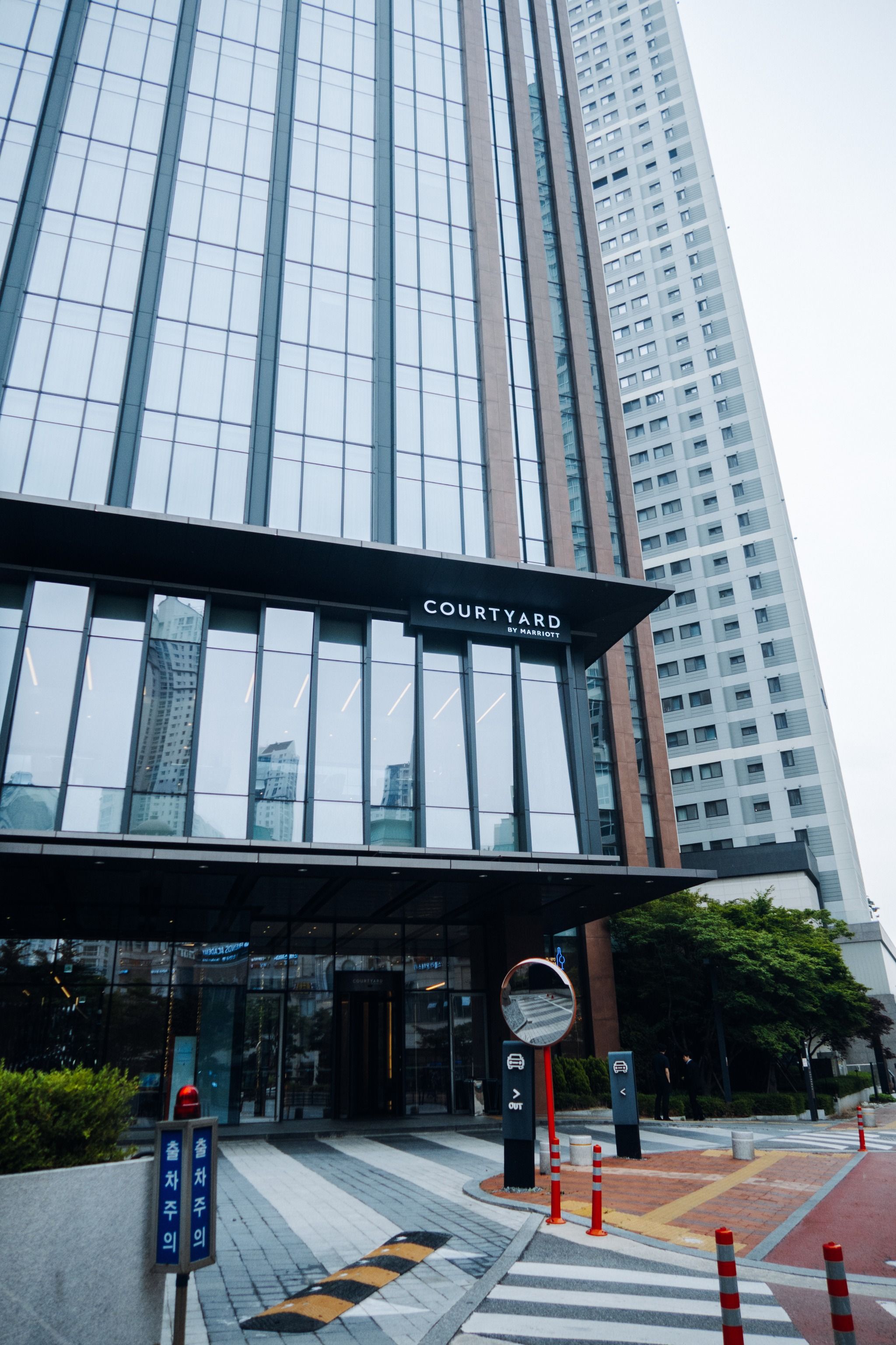 Courtyard Suwon (코트야드 바이 메리어트 수원)