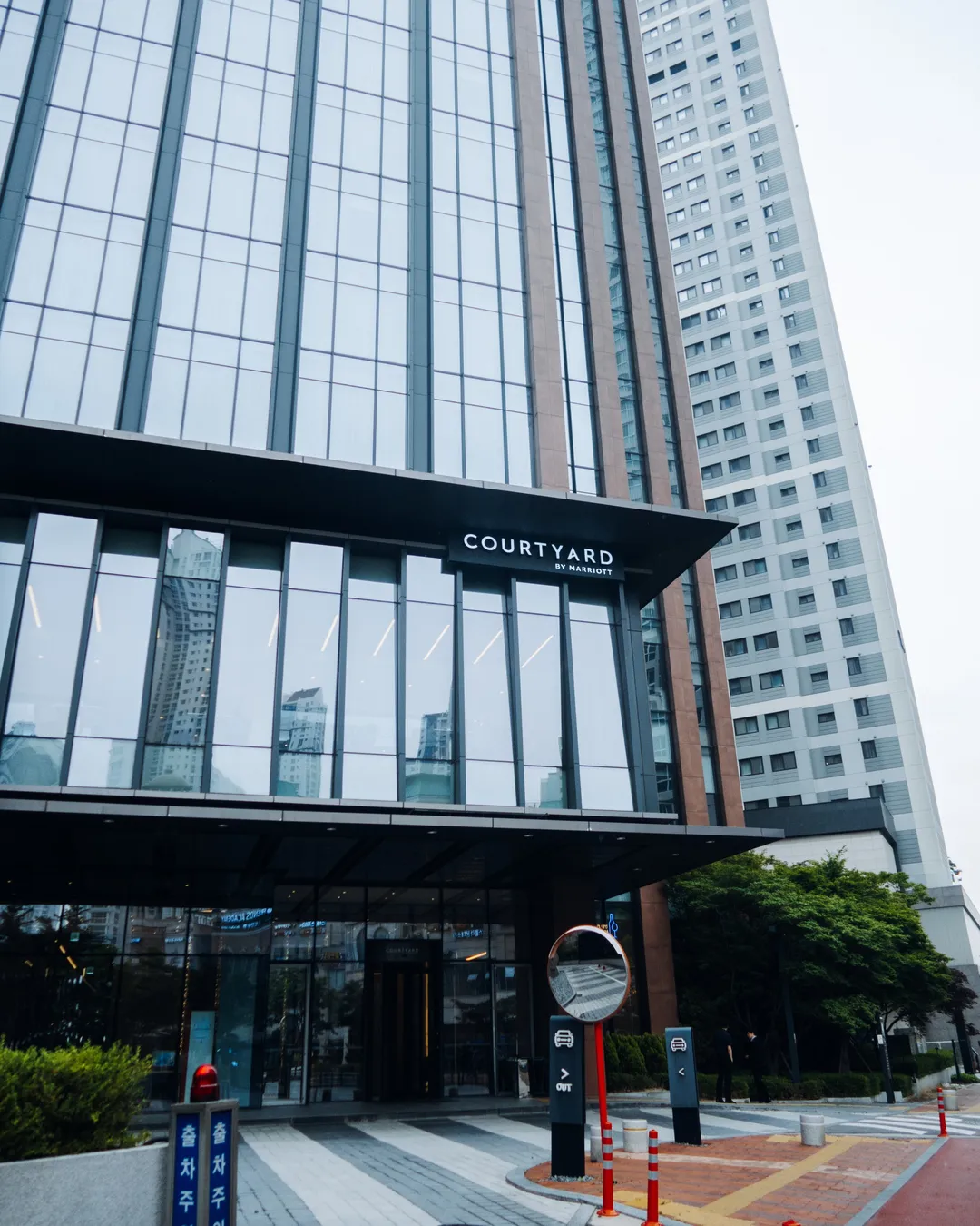 Courtyard Suwon (코트야드 바이 메리어트 수원)