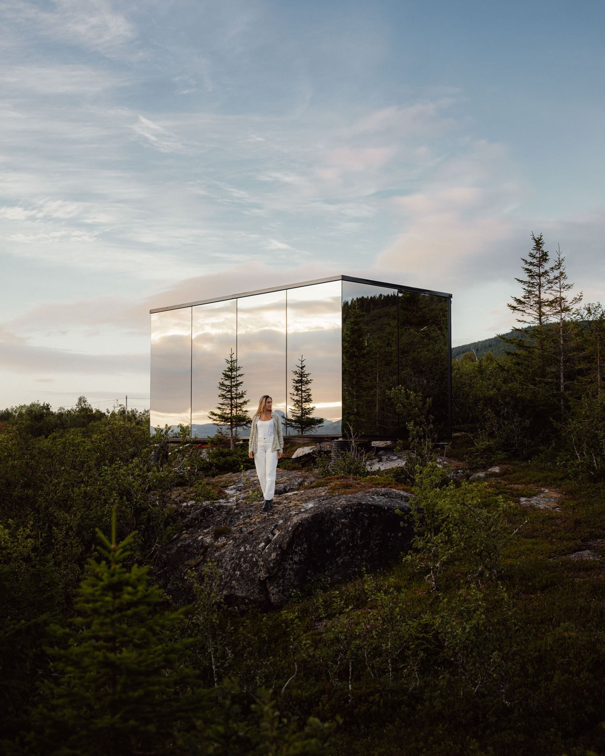 WonderInn - Spiegelkabinen / WonderInn - mirror cabins