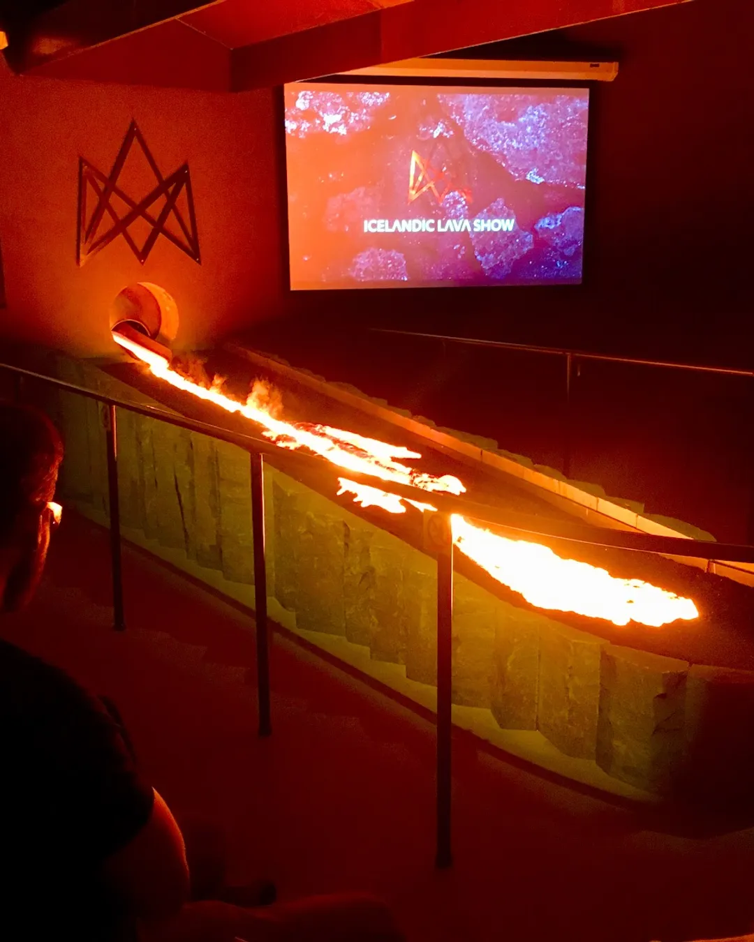 Lava Show in Vík