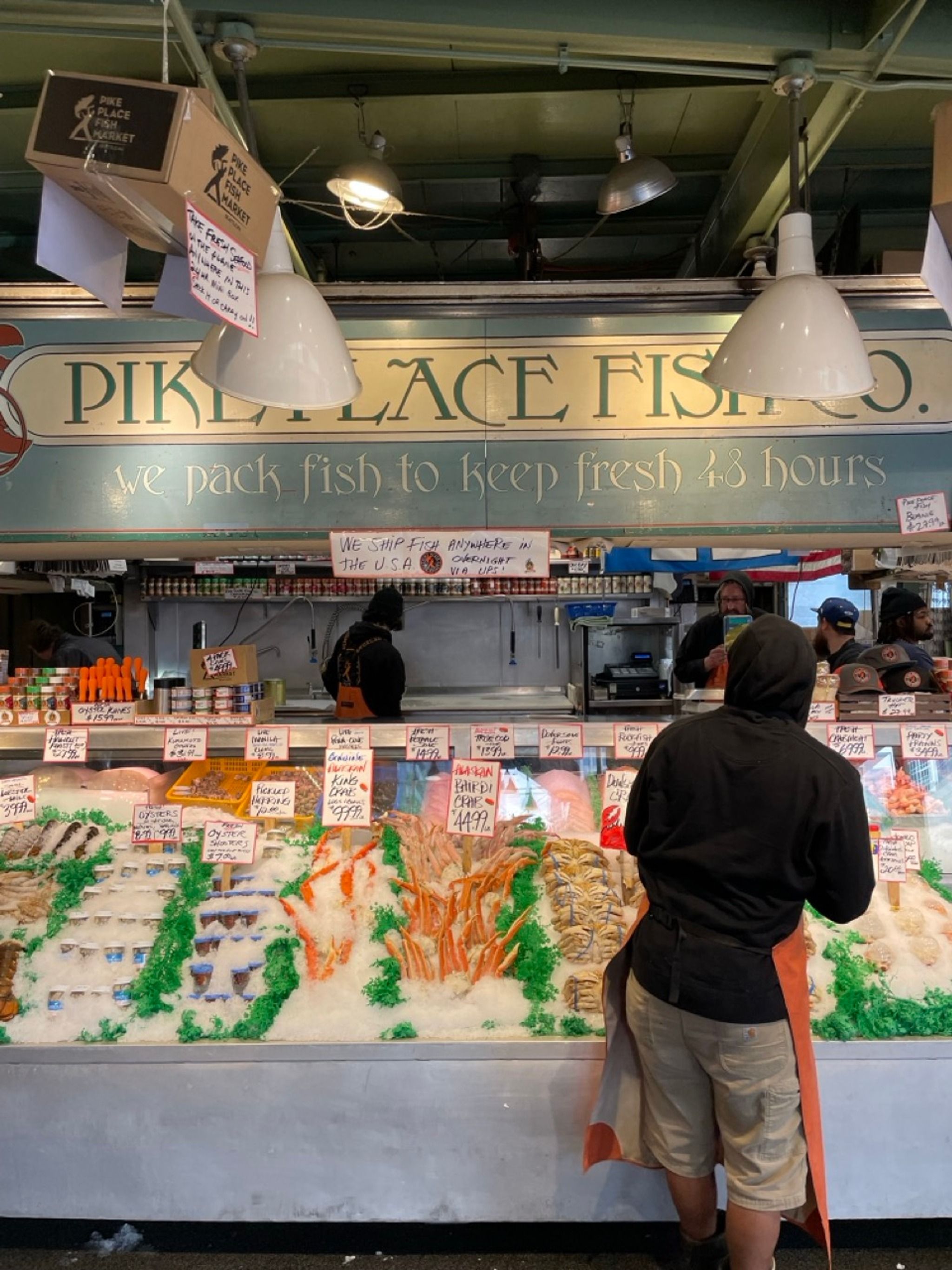 Pike Place Fish Market - Washington, United States - Rexby