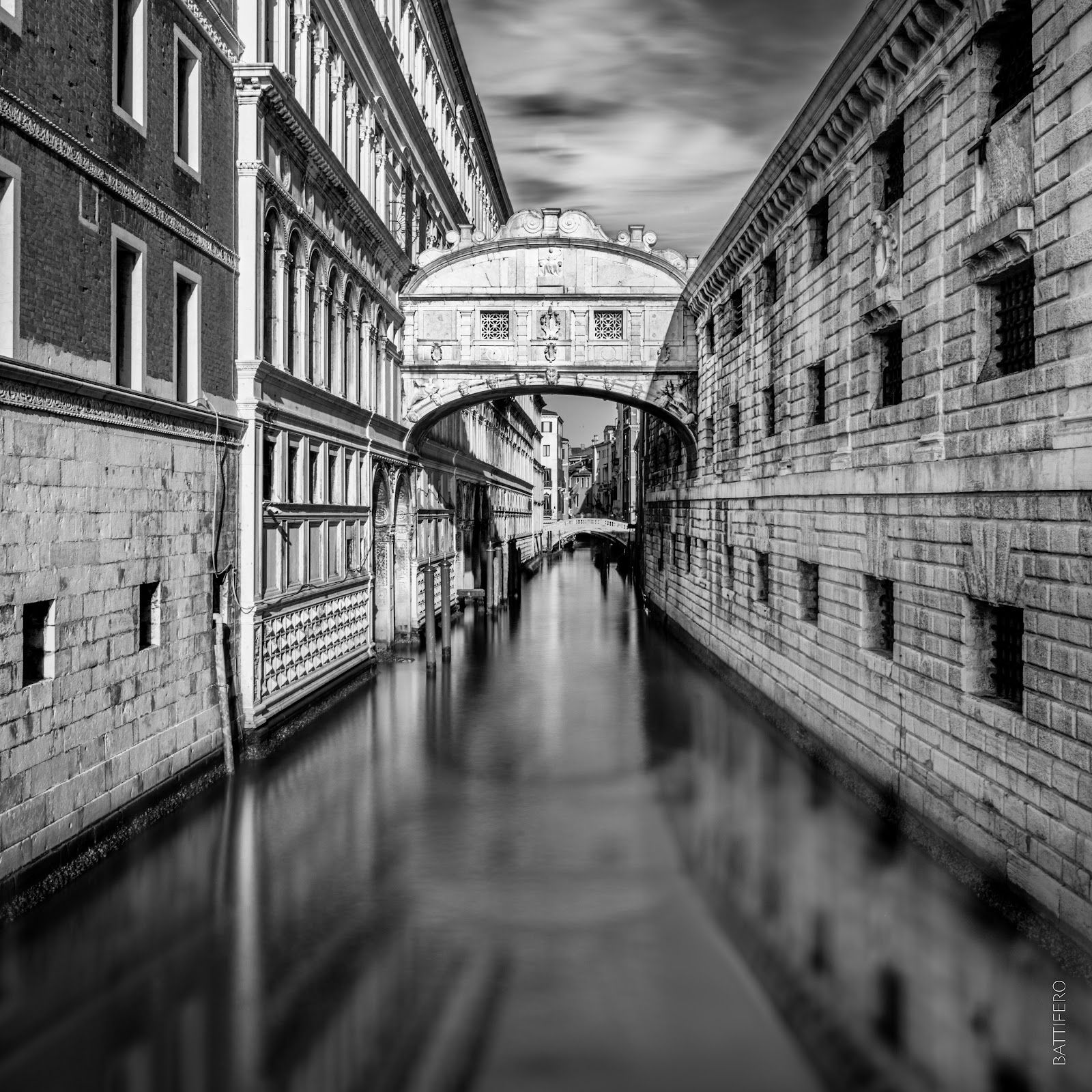 view of the Bridge of Sighs