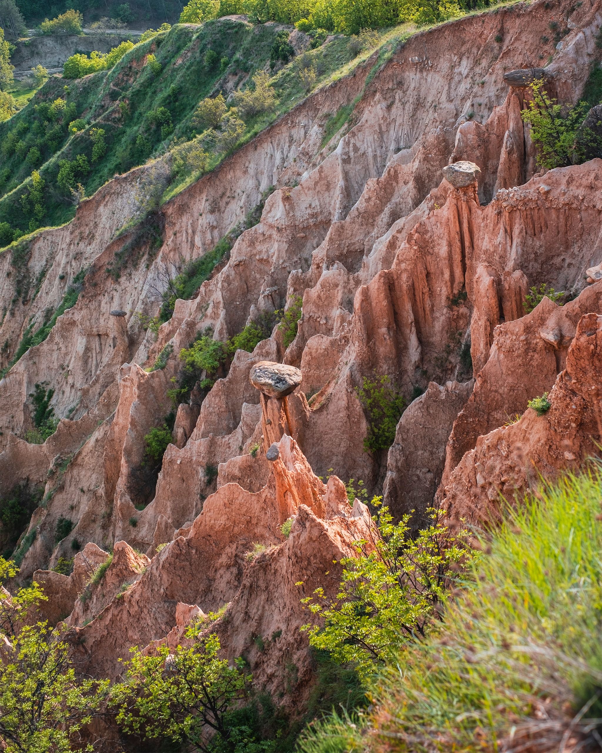 Стобски пирамиди