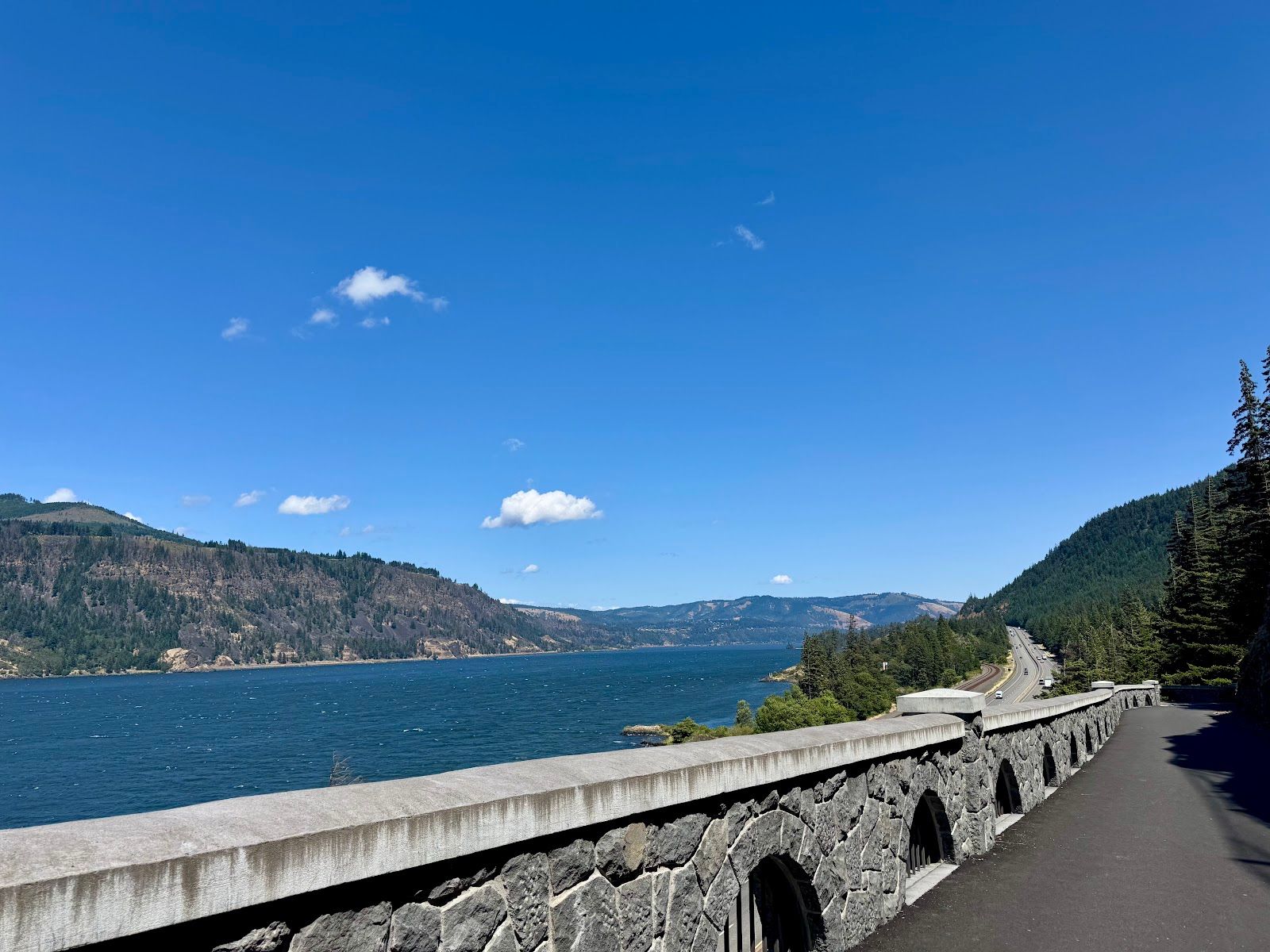 Mitchell Point Tunnel - Oregon, United States - Rexby